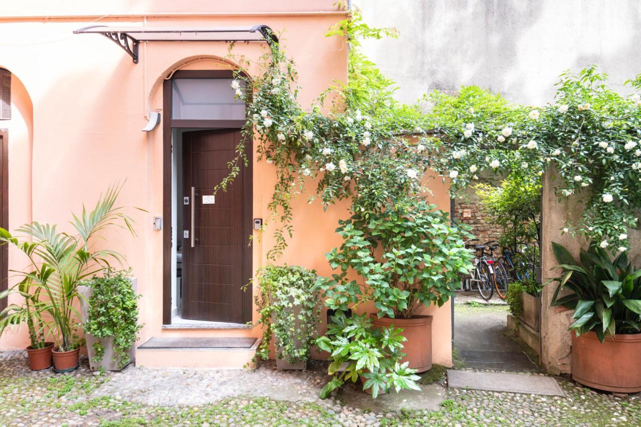 Easylife - Comodo Studio In Corso Di Porta Romana Milão Exterior foto